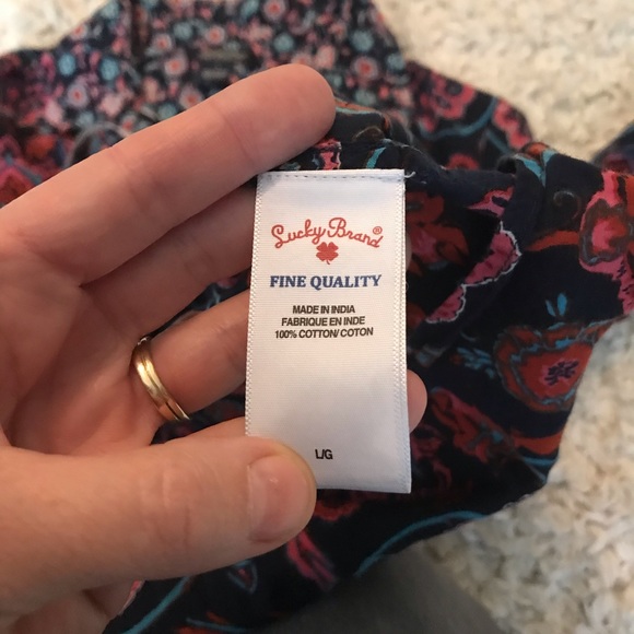 SOLD Lucky brand floral button down large - Picture 7 of 7